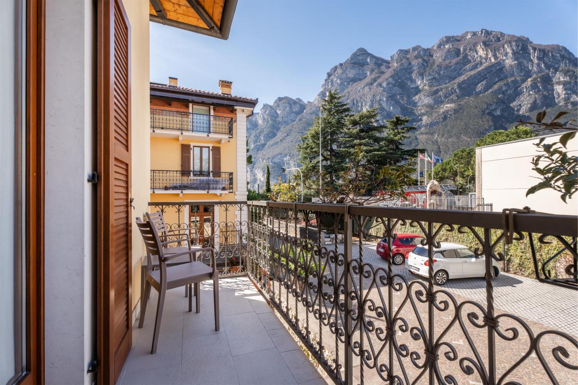 Residence Villa Degli Aranci Riva del Garda Extérieur photo